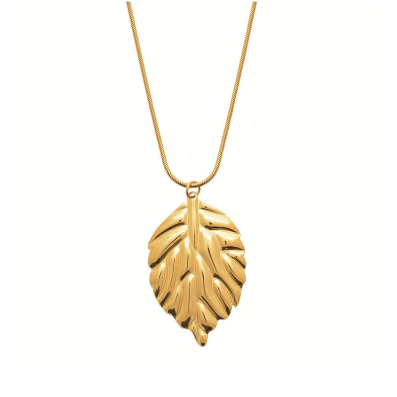 Collier Feuille dorée, en acier